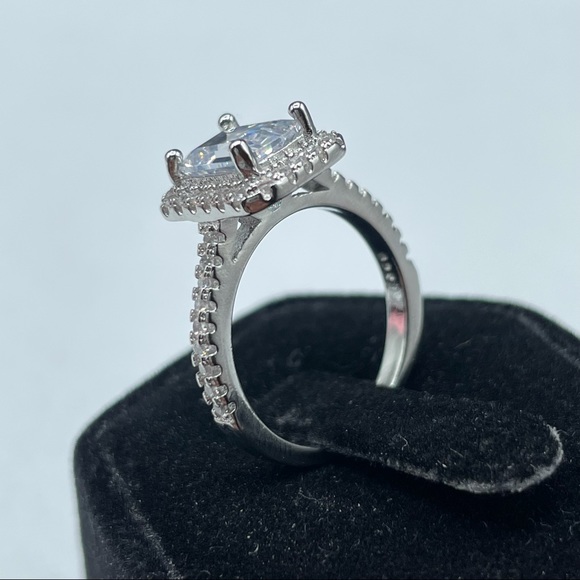 925 Sterling Silver Emerald Cut Diamond Ring 6 - Picture 5 of 12